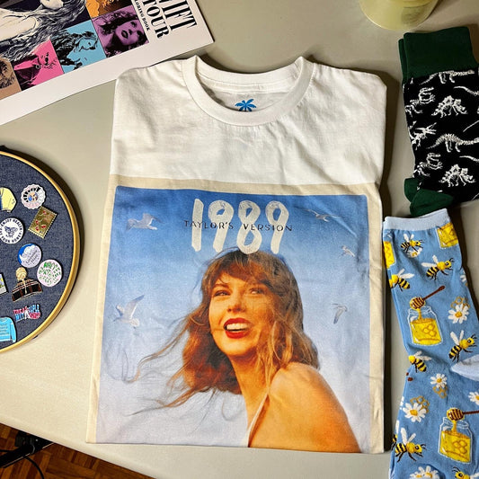 1989 TAYLOR’S VERSION COVER