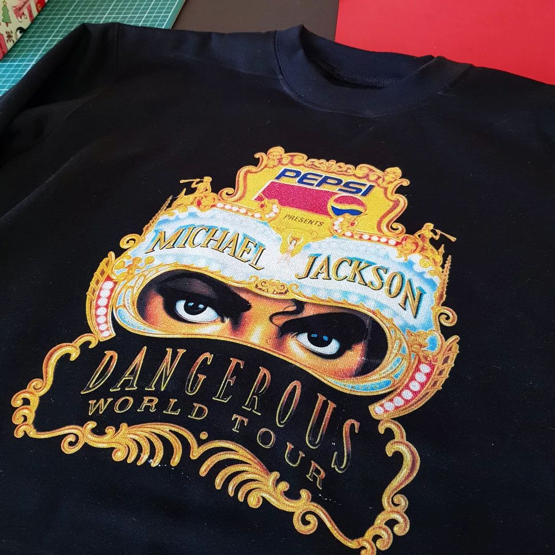 DANGEROUS WORLD TOUR CREWNECK